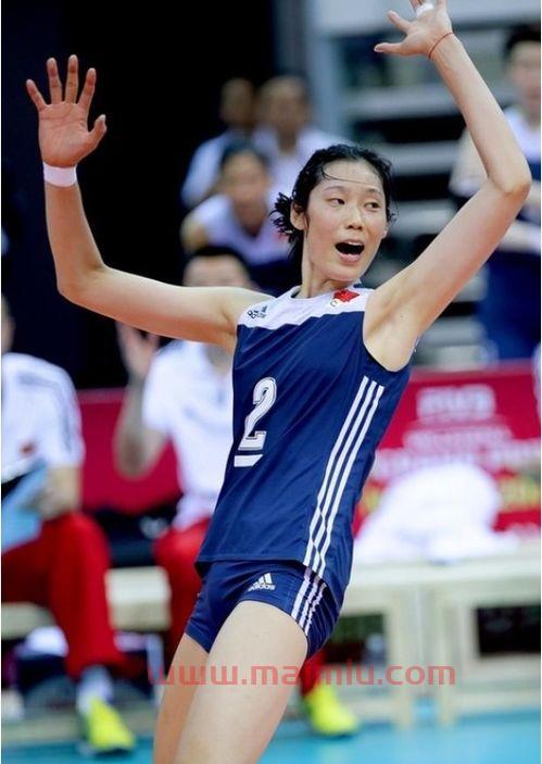 中国女排朱婷的围裙照图片（中国女排朱婷照片手机壁纸）