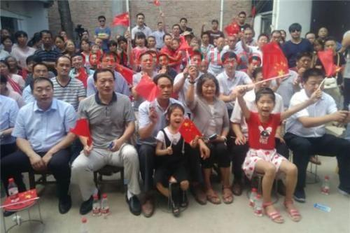 中国女排朱婷家庭成员（中国女排朱婷简介身高）