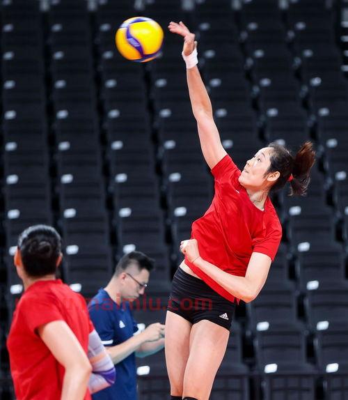 中国女排队员朱婷伤势如何（中国女排朱婷厉害吗）