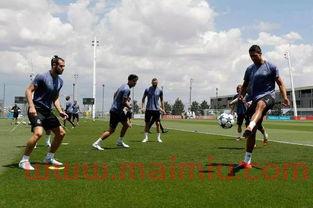 历年欧冠半决赛时间（历年欧冠半决赛时间表）