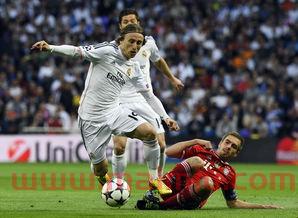 皇马欧冠决赛合影照片图片（皇马欧冠夺冠合照）