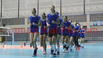 世锦赛中国女排队长是谁（女排世锦赛中国队员名单及号码）