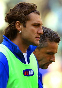 意大利足球队维埃里（意大利球星维阿利）