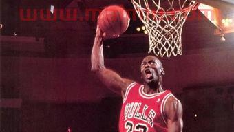 乔丹小时候的篮球比赛（乔丹小时候的篮球比赛叫什么）