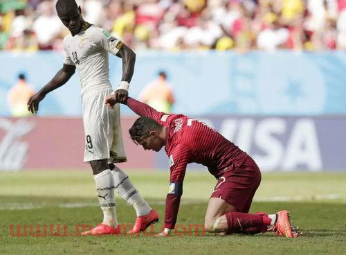 巴西世界杯C罗进球(巴西足球c罗)